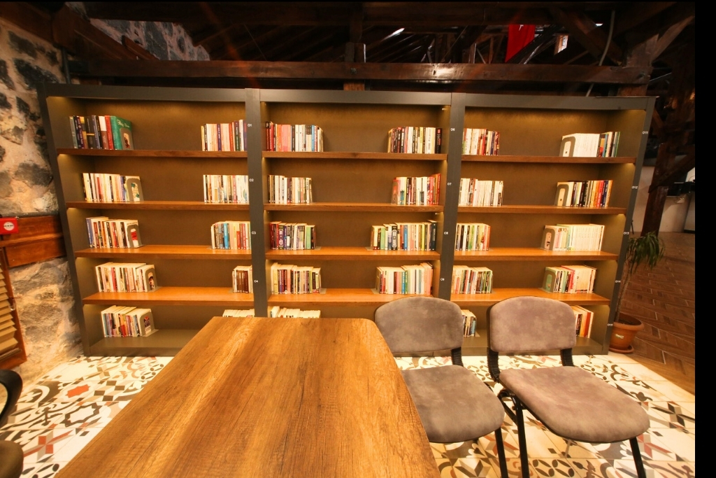 KONYA BÜYÜKŞEHİR BELEDİYESİ KÜLDÜR MÜDÜRLÜĞÜ  KÜTÜPHANE